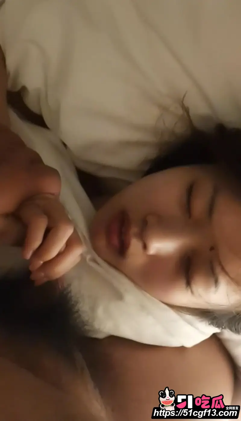 爆火MJ大神 胖哥迷玩 邂逅音乐学院舞蹈生 孙小妹 脸屌同框画面极度反差! 图2