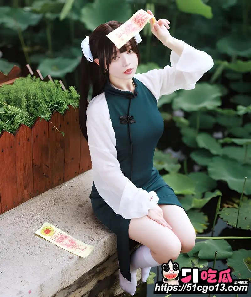 神颜天花板 六味帝皇酱 福利合集 性感写真展露丰满酮体 撅臀后入浪叫震天 图1