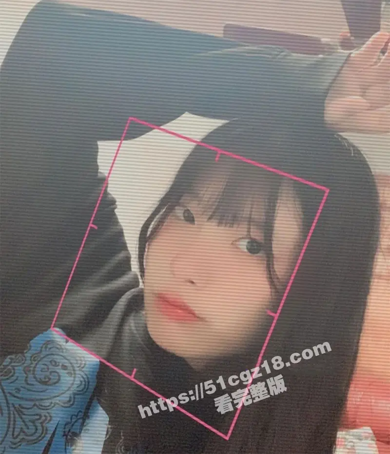 07年清纯学生妹 金主包养巨乳全裸定制 摸逼自慰十分诱惑! 图1
