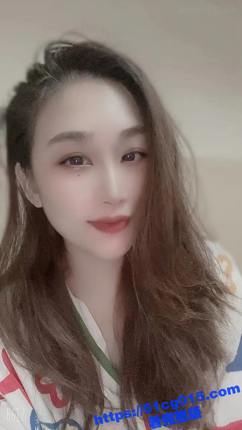 已婚美女会计和中年老板 背着老公整天在公司偷情 私密视频被下属发现曝光 图2