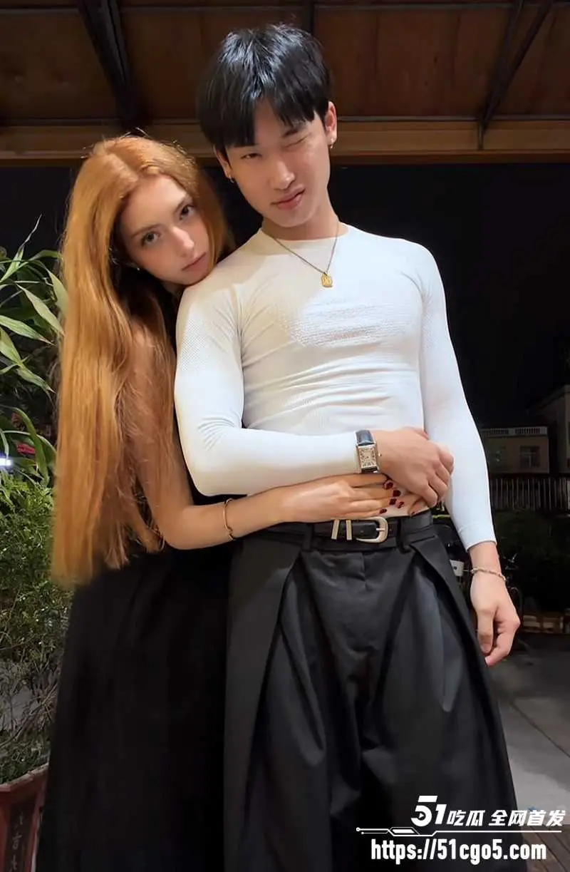 抖音热梗 睁眼看世界 再度爆火 广大男同胞集体觉醒 洁白婚纱迎来了它真正的主人! 图17