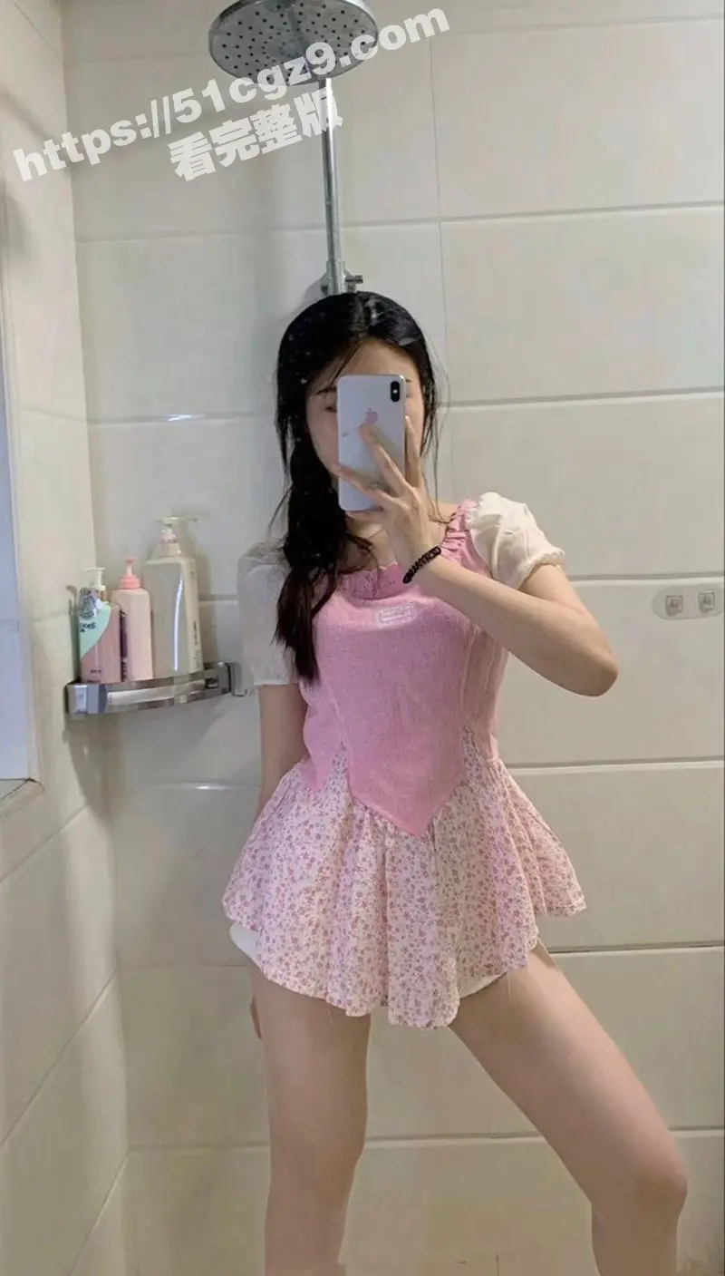 反差翘臀母狗 周莉莉 外表单纯女孩实则色胆包天 停车场车震口交男友视频曝光 图1