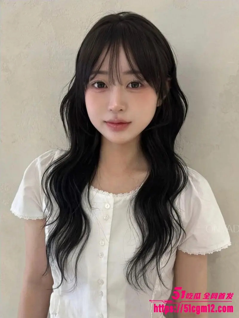 巨乳学生妹 何瑾悦 性爱合集 无套打桩肥嫩鲍鱼呻吟甜美刺激 户外露出展露丰满酮体勾引路人视奸 图1