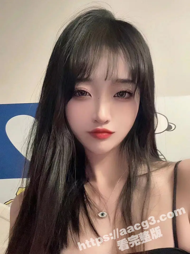武汉职业技术学校反差婊 翟子墨 背着男友和富二代玩SM 还是现役在职南航空姐 骚破天际 图4
