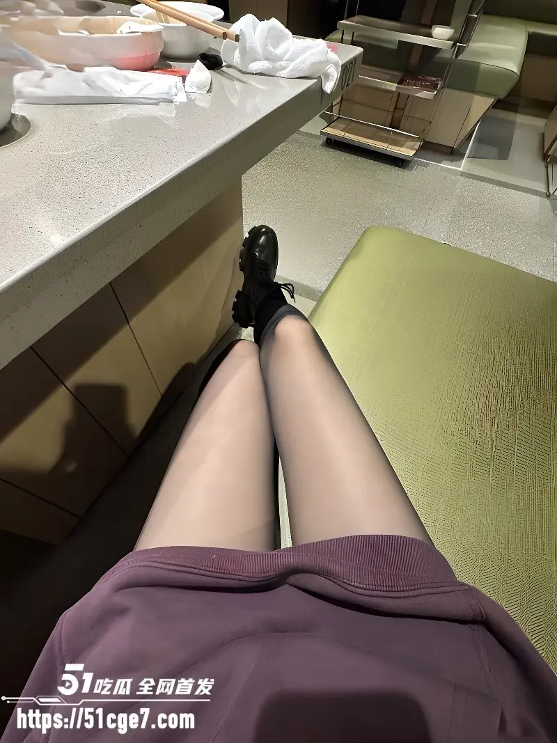 海角原创我的离婚姐姐 快两个月了 再次进入姐姐温暖的身体 压抑的欲望全部释放 图1