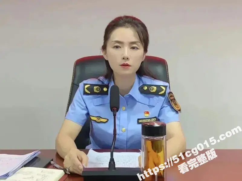 史上颜值最高的美女官员落马!江西浮梁市监局局长 李彬 被双规!偷情视频曝光 原来美女局长是靠骑上去的 图6