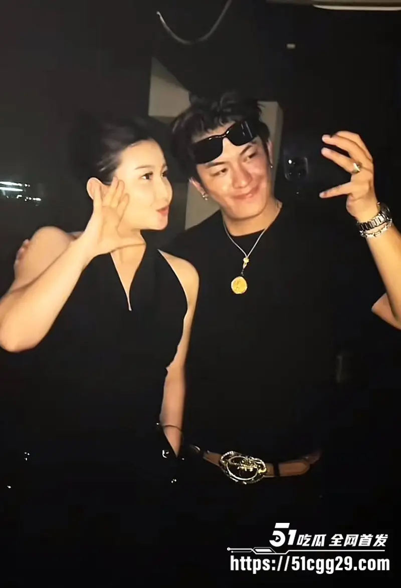 抖音藏族网红 董朱 家暴出轨双开花 和5个极品美女乱搞 逼人妻在老公身边偷拍淫照 性爱视频劲爆流出! 图14