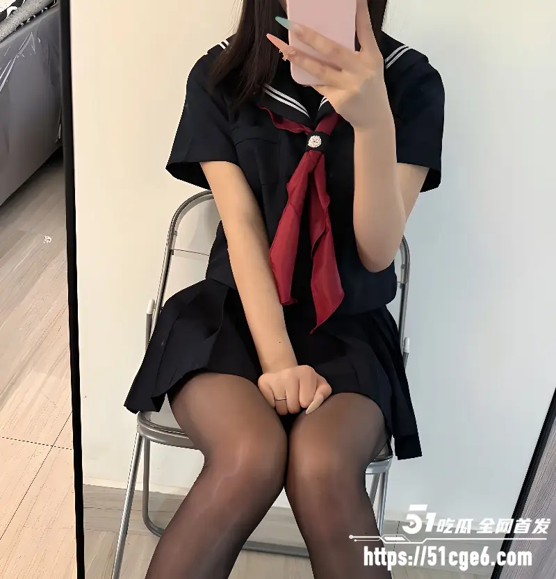 51嗨聊白虎主播 清纯萝莉 自慰视频 莹白娇身细致无瑕 外翻蝴蝶穴 天菜级视觉享受! 图3