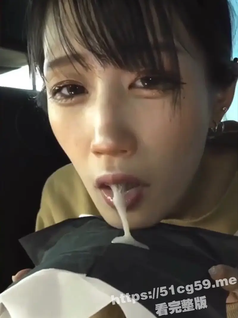 极品少妇背着老公 偷偷和炮友车震口爆 太他妈喜欢这款了 不仅人长得漂亮 口活技术也是一流啊 图6