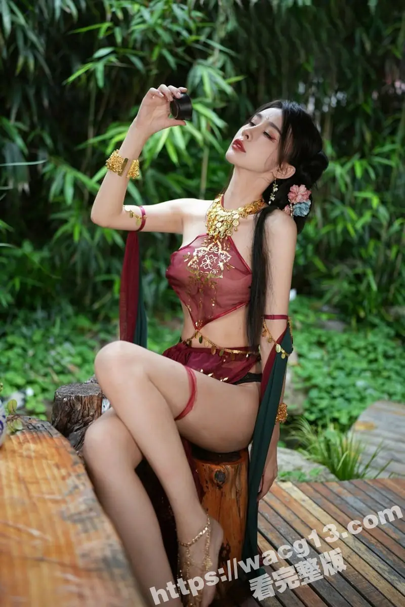 B站余多多cos妖妃妲己 尤物般的极品女神古风诱惑力也是杠杠的 这逆天的高颜值大长腿妥妥的人肉炮架 图2