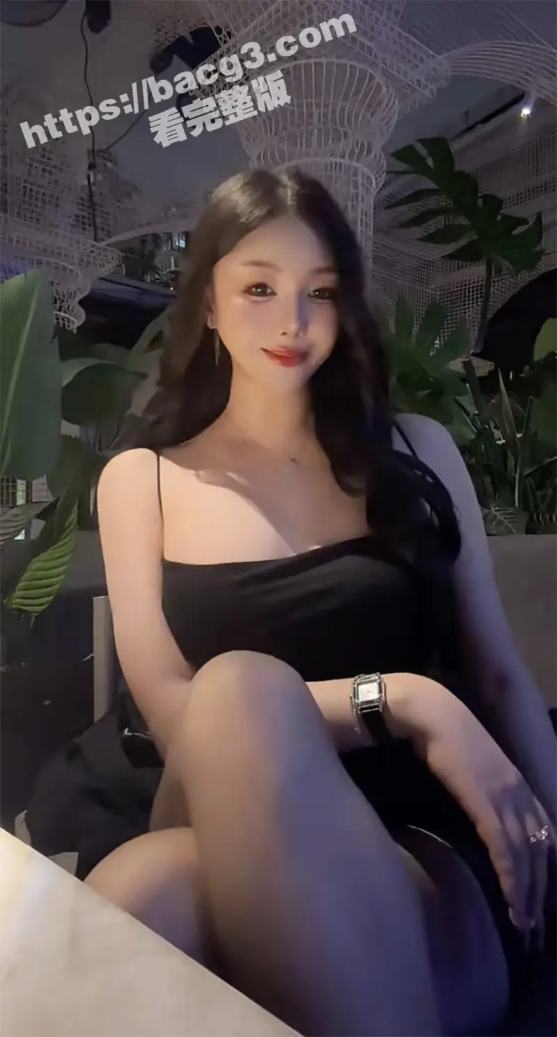 快手网红 女神SSS 榜一大哥1对1私人福利视频流出 高颜值巨乳御姐上演诱惑擦边大秀 图2