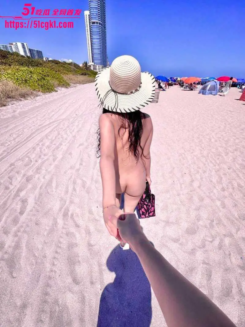 海滩裸女 全裸浴缸诱惑 酒店激情后入口交 火辣身材做爱视频流出！ 图3