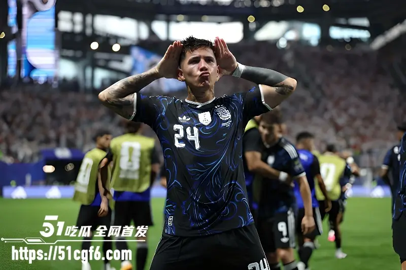 潘帕斯雄鹰再创奇迹 塔罗补时绝杀 阿根廷2-1逆转英格兰 连续两届闯入决赛 图4