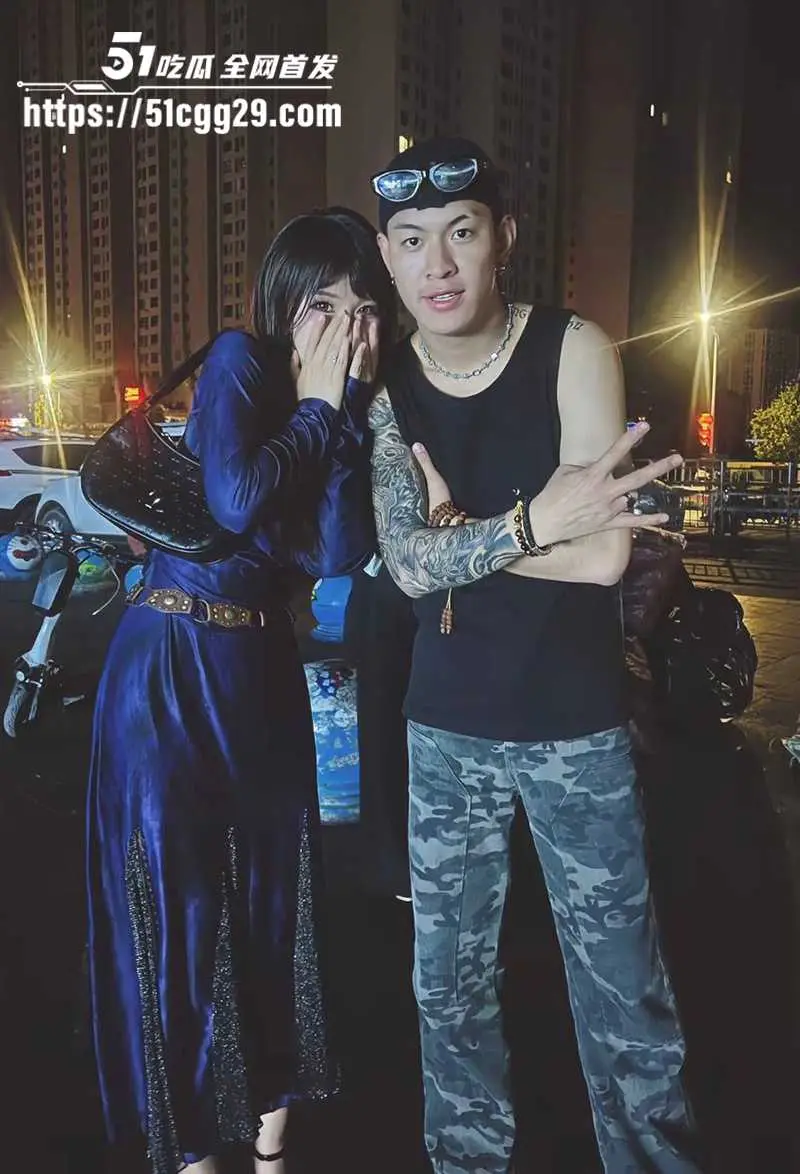 抖音藏族网红 董朱 家暴出轨双开花 和5个极品美女乱搞 逼人妻在老公身边偷拍淫照 性爱视频劲爆流出! 图16