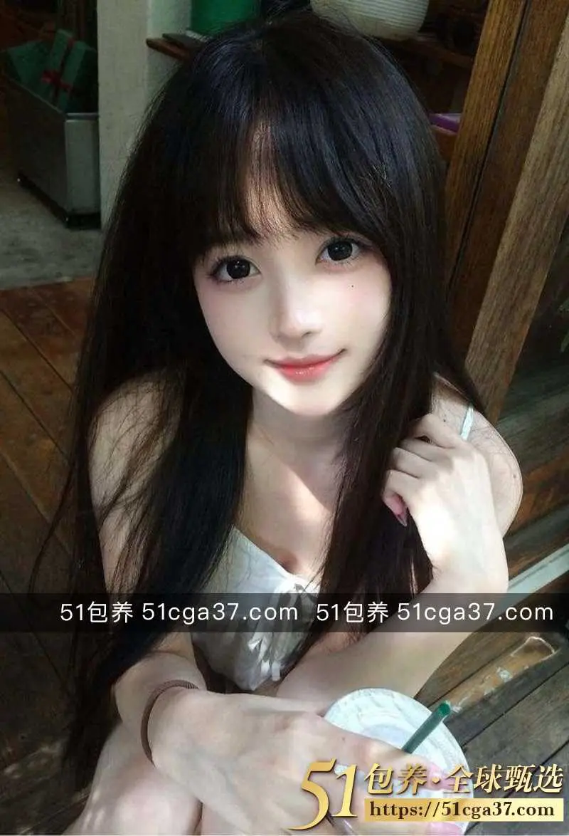 51包养 高端外围 | W1SH072504 上海极品艺术学院学生 皮肤雪白 纯天然0整容 女友般的感觉 质量保真 假一罚十 图1