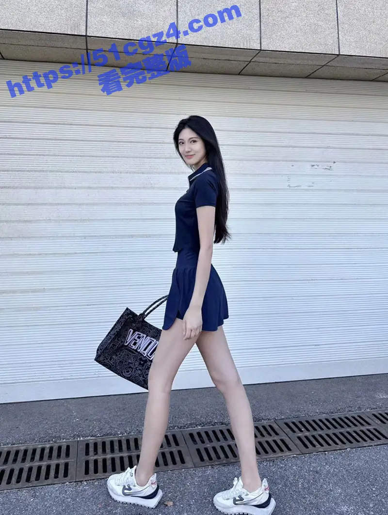 极品身材长腿人妻 为钱结婚嫁小鸟男 婚后欲求不满到处约炮 偷情大屌男上司 忘我缠绵激情爆操 图5