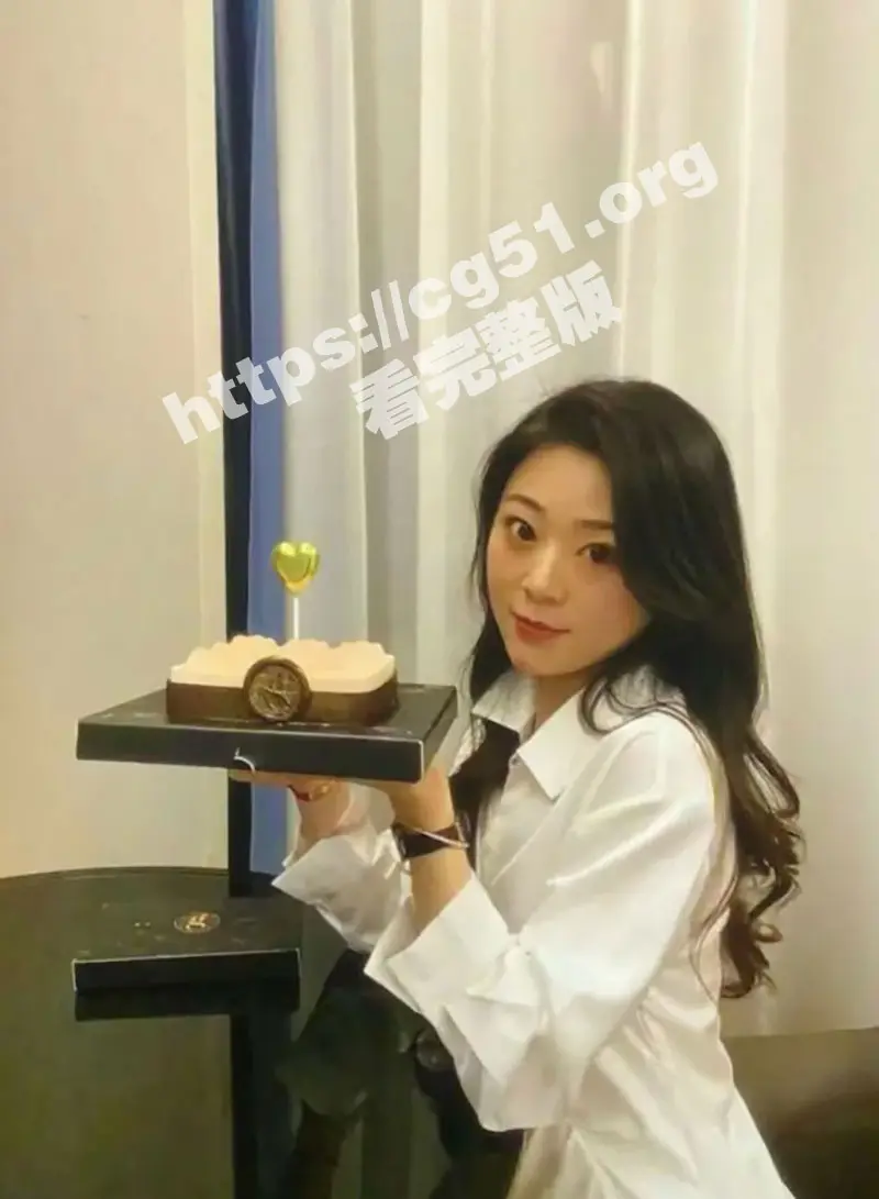 南通瓜友请注意！高颜值反差婊 罗婷嘉 前男友勾引闺蜜致分手 分手后还能开锁 随时开出去玩 高清露脸视频曝光 图1