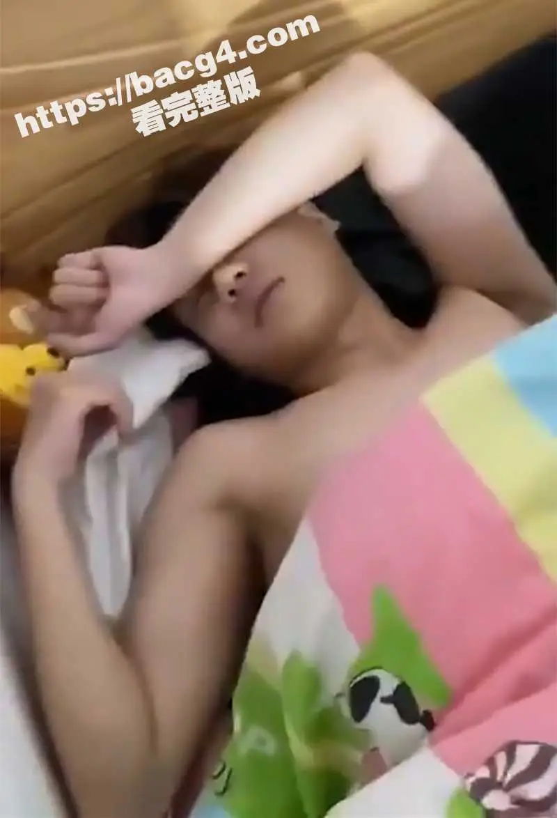 精神小伙 冷豪豪 大年夜双飞美艳姐妹花 无套爆操狂干一宿 邀请好友有逼同享 疯狂乱交私拍被曝 图4