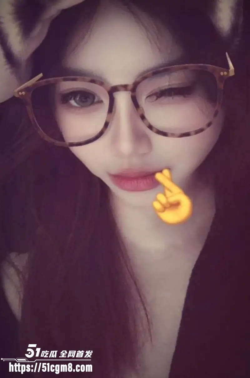 BBW抖M胖妞 依玲 私密视频曝光 女仆装狗链束脖口交 被扇脸虐奶爆操骚穴 彻底变身下贱肉奴! 图3