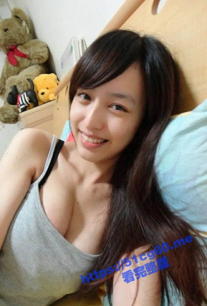网曝门事件!台湾混血嫩模江小辣 超高颜值清纯气质性感女神被怼操得欲仙欲死! 图1