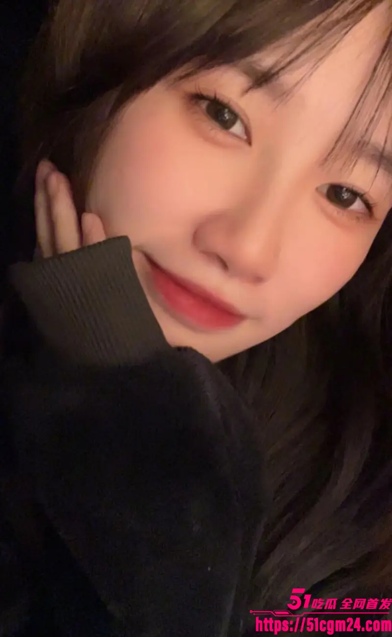成都极品骚货 赵星瑶 化身贱母狗 摇着尾巴跪地 无套爆插子宫爽到失禁飞天! 图4