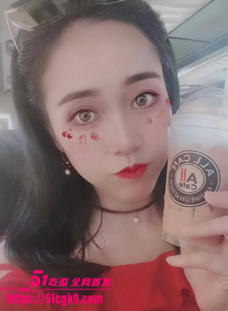 房地产销售 赵小姐 居家性爱视频流出 小胡子男友舔粉穴淫水狂流 后入蜜臀传教式狂插 表情超淫荡! 图3