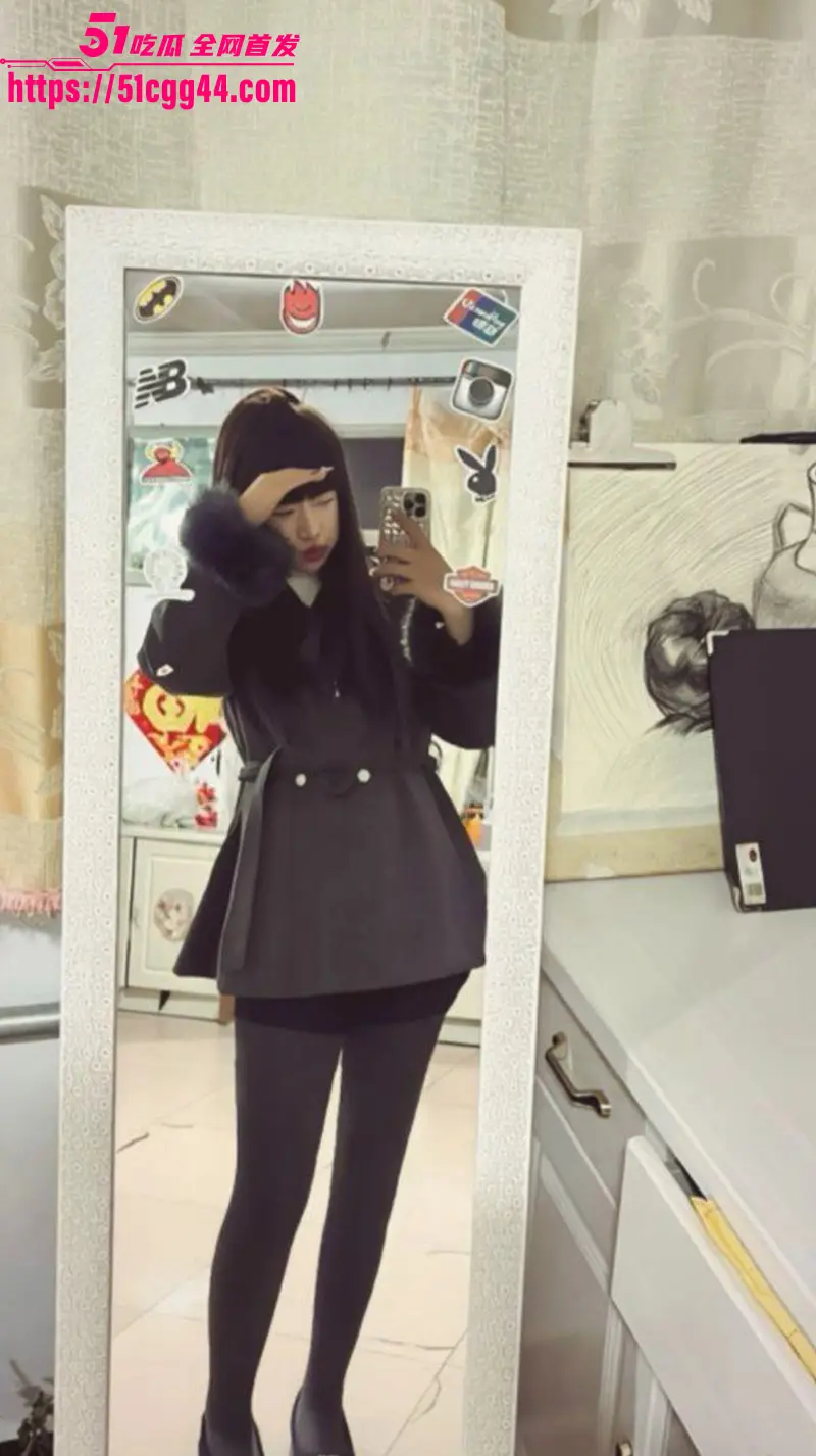 网红精神小妹 遇见你 被黄毛精神小伙征服 可爱小仙女大奶白嫩Q弹白虎粉嫩肥美 后入猛干狂操淫叫震天! 图4
