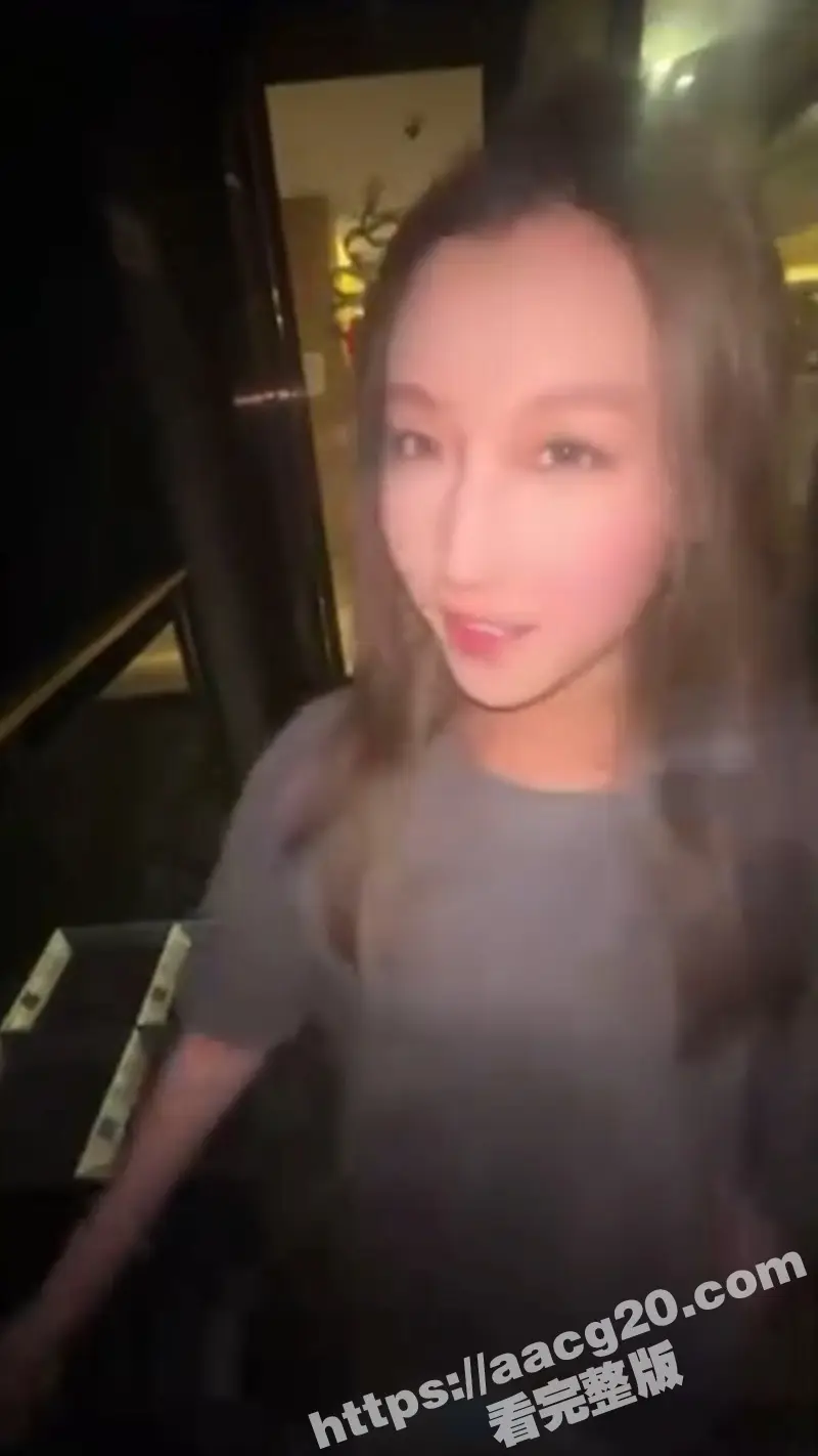 大连工业大学黄婷约炮宙斯后续!CS职业选手宙斯 酒店开淫趴 黄婷当众被Zeus当狗遛 完整版视频流出 图14