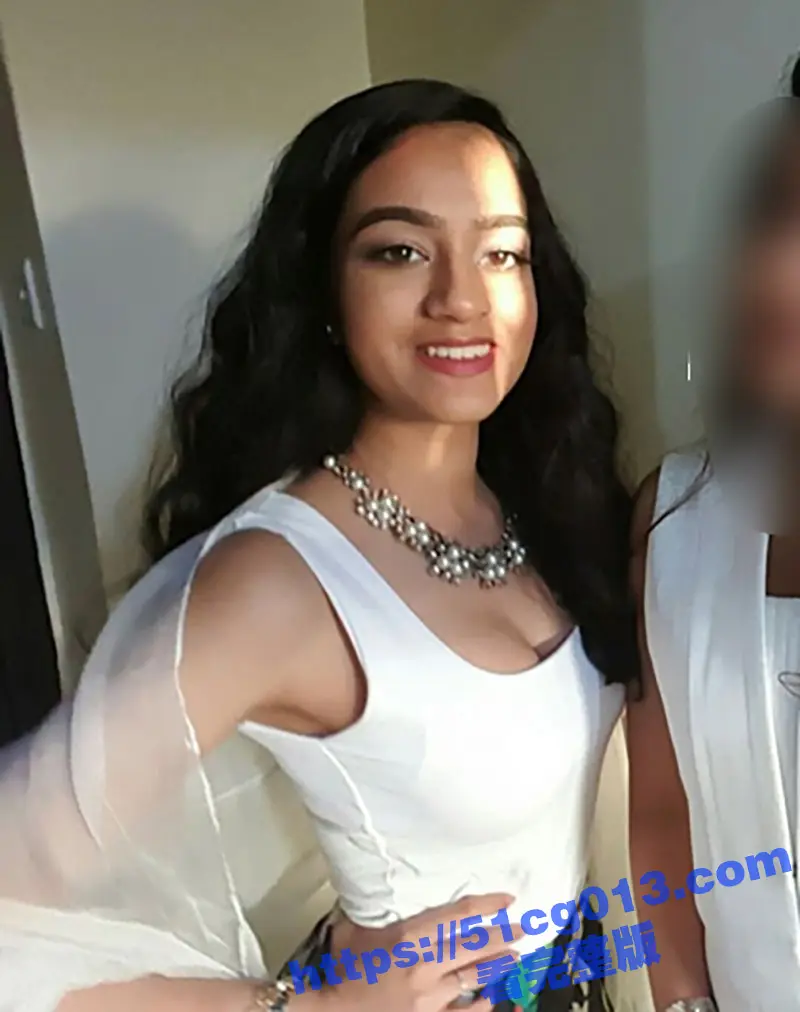 极品印度白富美反差婊 顶级名媛留学生 在国外被黑人群交 乳头还插了乳钉 这也太骚了直接干蒙了 图2