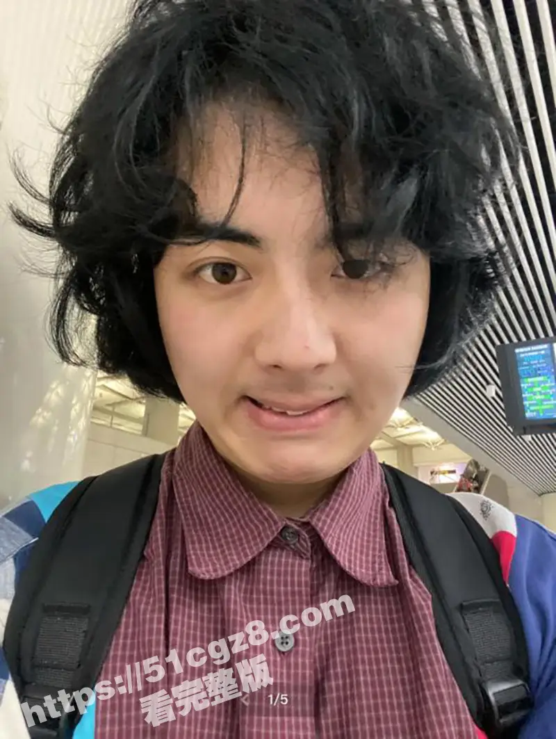 河南摇滚乐队 哥伦比亚可乐主唱 宋振杭 给粉丝群发女朋友坐脸视频 他女友这一叫声给我整射了 图5