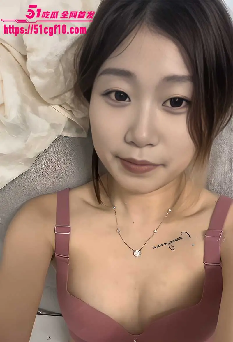 高颜网红御姐 宋姜姜 露脸弹插自慰 假屌猛插柳叶嫩穴 骑乘后入翘臀骚摇 图2