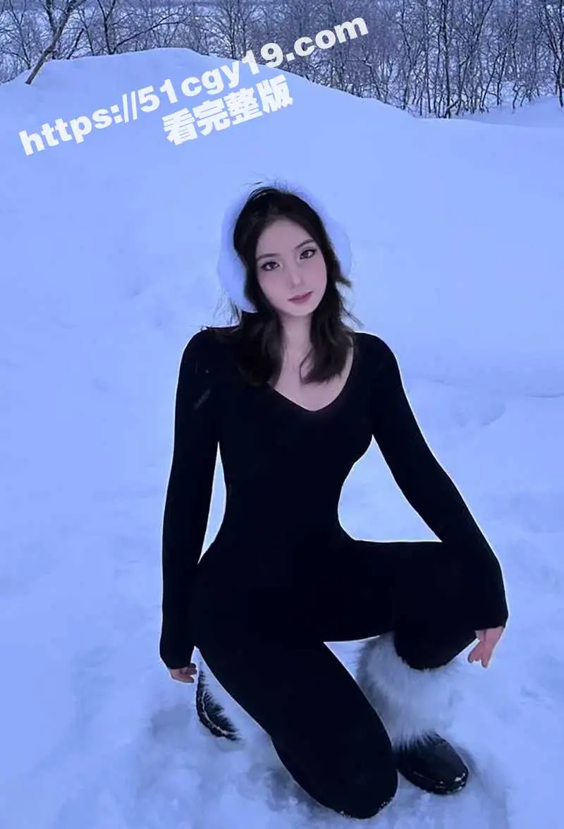 抖音美女留学生迷恋洋屌 面对国男点赞评论一律拉黑 反倒跟俄罗斯冰球帅哥秀上恩爱！ 图8