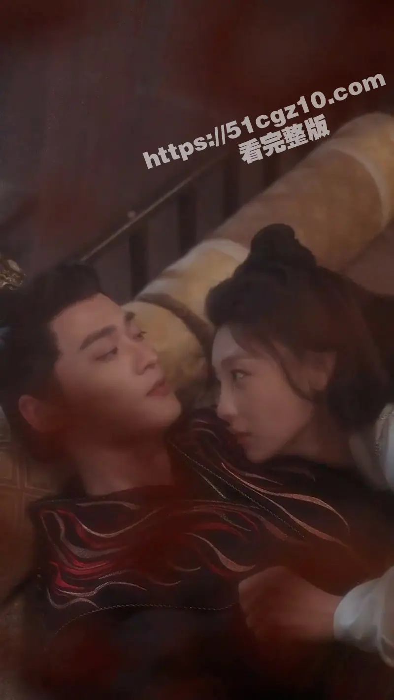 每日短剧《皇后娘娘带球跑路》谁知天生孕体的我 一夜意外怀上了龙嗣! 图5