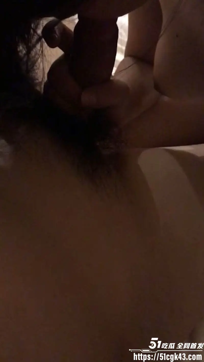 杭州网红学生妹约炮视频流出 小骚货敏感流水 舔穴高潮再猛插喷水 被干操到腿软! 图5
