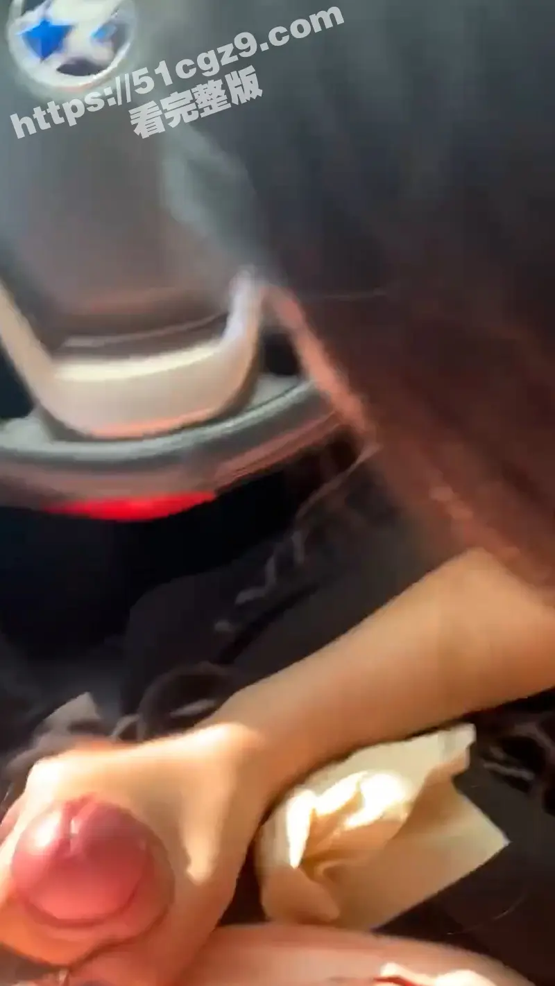 反差翘臀母狗 周莉莉 外表单纯女孩实则色胆包天 停车场车震口交男友视频曝光 图3