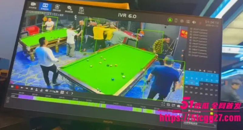 海南琼海某乡镇台球厅 打架视频流出 十几名大汉互殴现场乱作一团 场景猛烈堪比古惑仔！ 图6