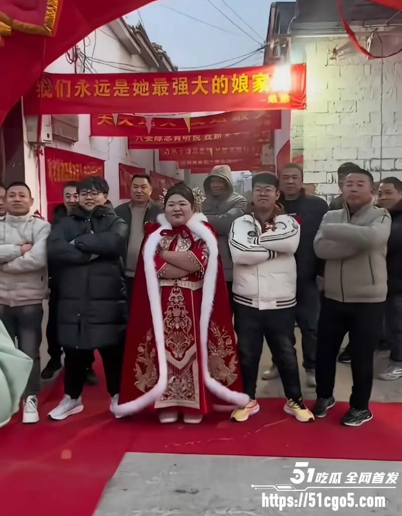 抖音热梗 睁眼看世界 再度爆火 广大男同胞集体觉醒 洁白婚纱迎来了它真正的主人! 图11