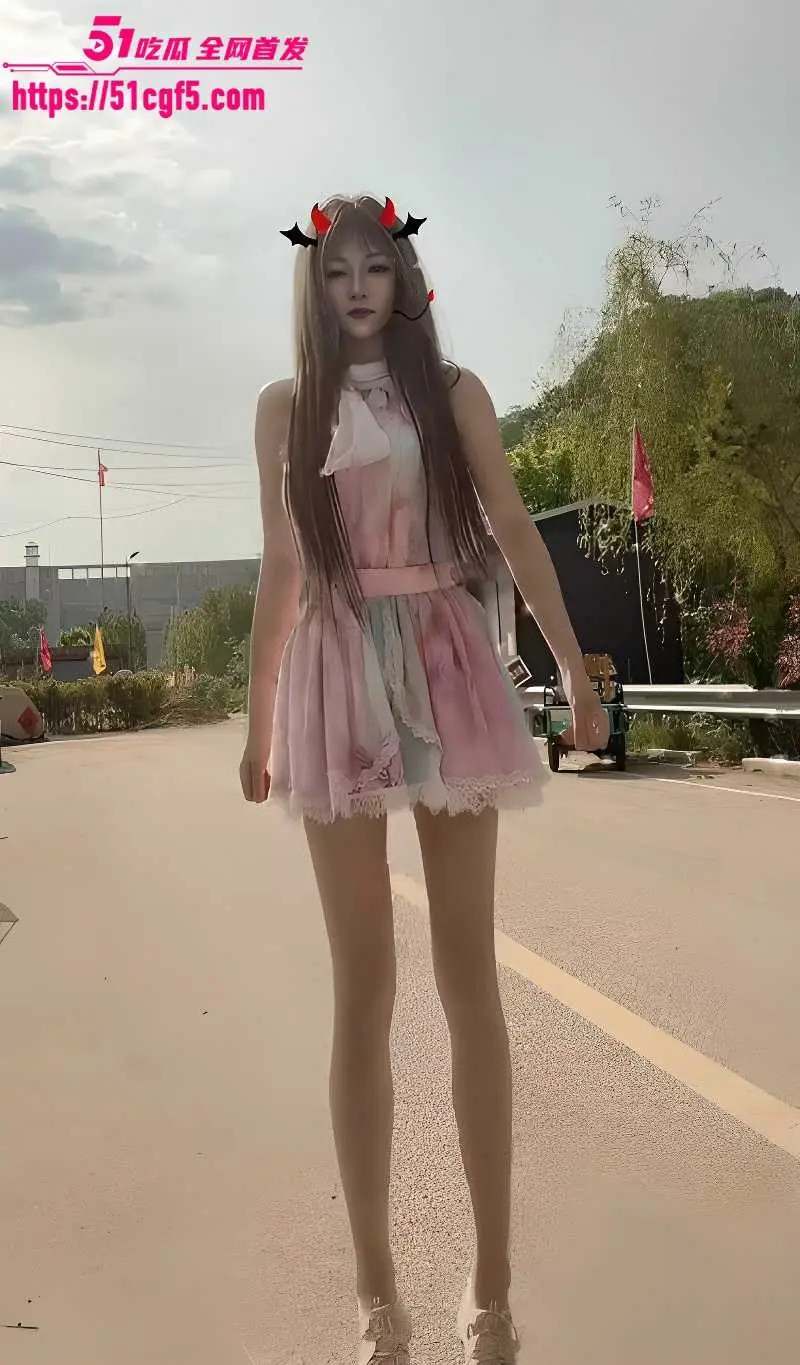 快手网红 乐乐baby 私拍视频 精神小妹疯狂自慰掰鲍指奸 阿黑颜口水狂流! 图3