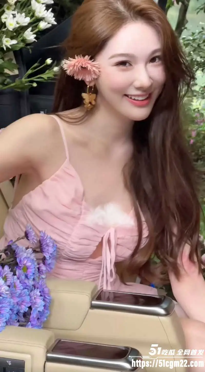 东莞百亿首富 张寓帅 包养花三三痴情张天爱 女主播心生醋意约炮泄欲 豪门大戏引爆全网! 图3