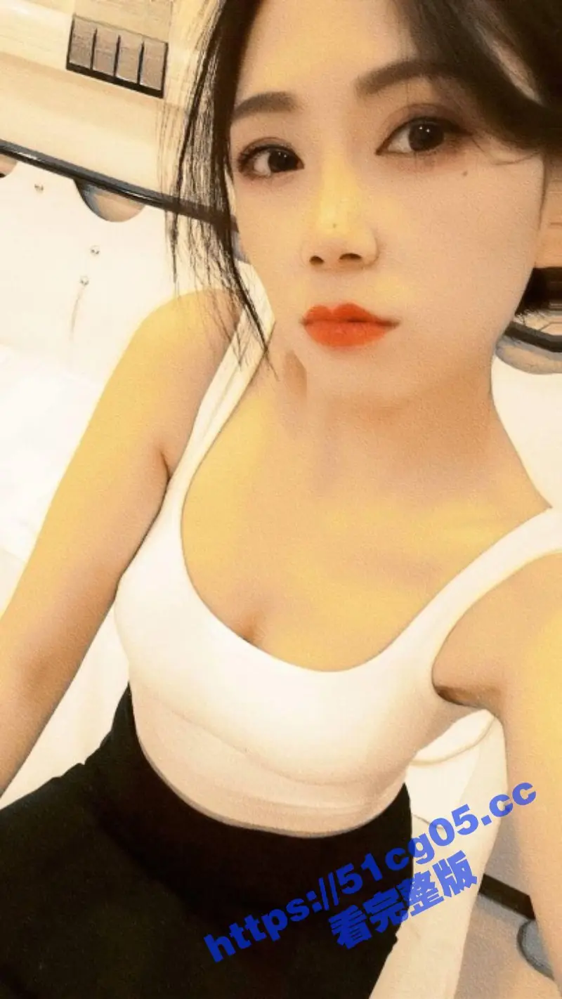 湖南长腿美女 柯柯美 兼职外围楼凤 高颜值的性感骚货招嫖视频被曝光 图3