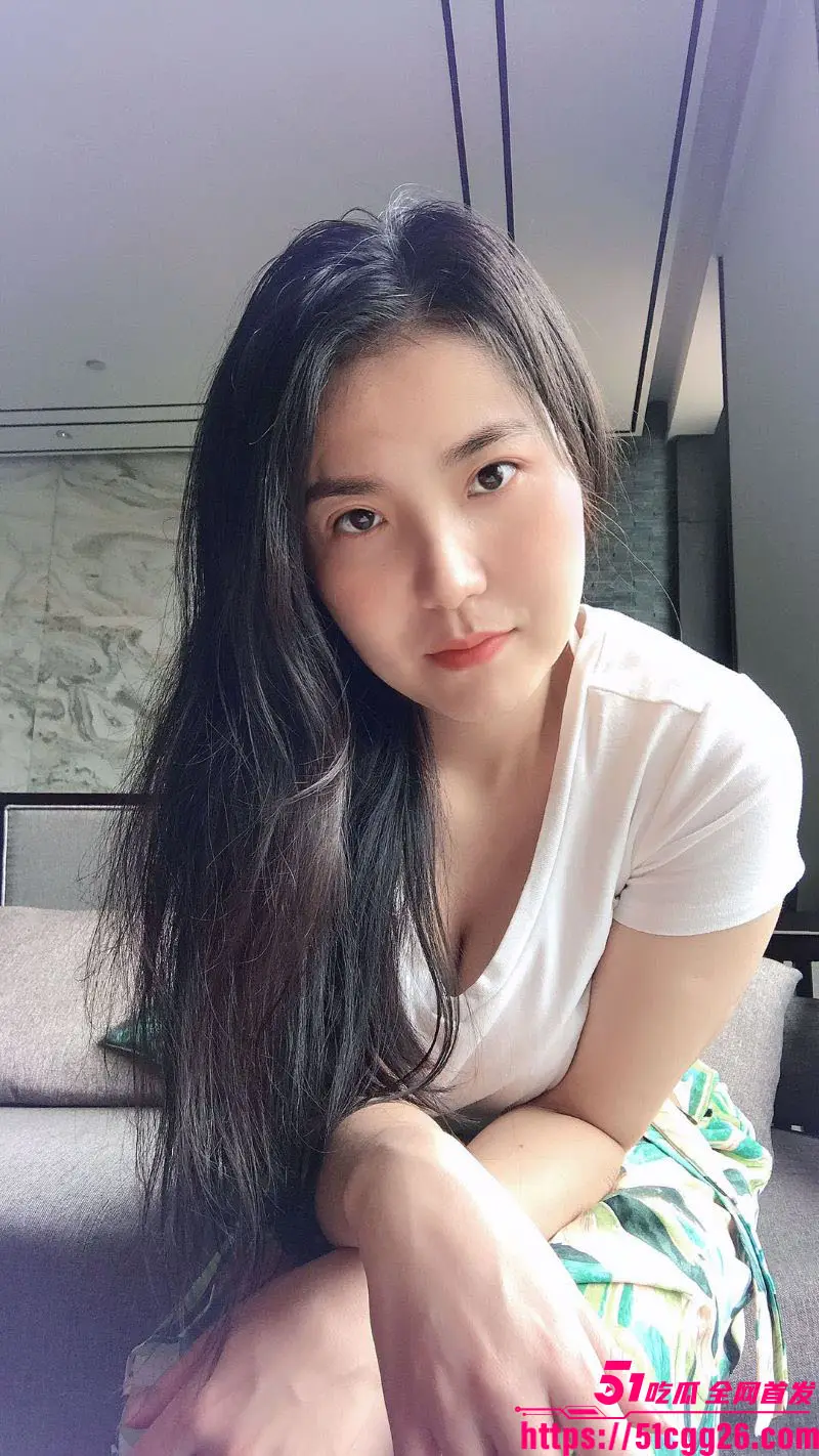推特极品少妇 yuanxiang 露脸做爱视频流出 风韵人妻微醺醉态迷人 浴室尿道口清晰出水特写 骚浪勾引欲火焚身! 图2