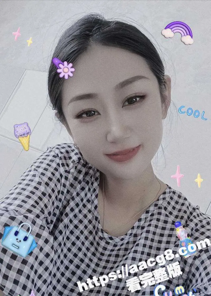 极品女友清纯可人颜值 自慰美照大放送 超大按摩棒狂插粉嫩蜜穴 完美身材性感撩人火辣妖娆 图4
