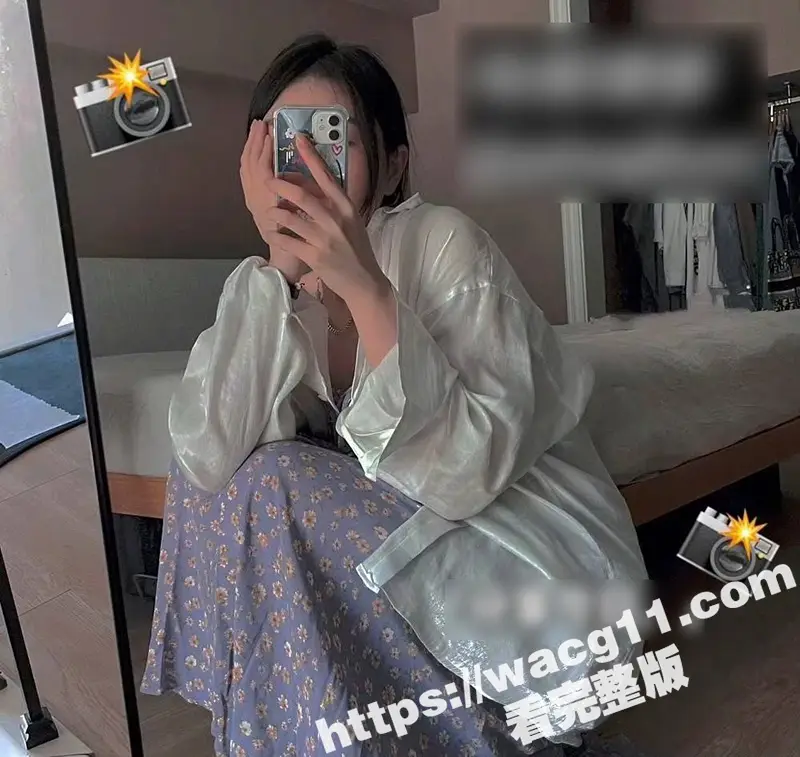 沈阳反差婊张梓涵 性感的肥臀母狗 人前清纯人后骚逼 翘起美臀被疯狂后入抽插 图1