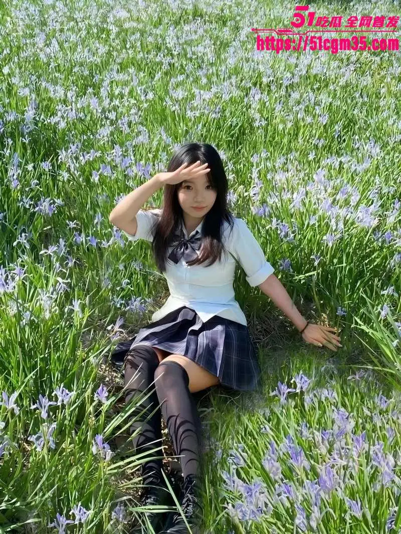 抖音反差拜金女 艺芋圆 不当女神当母狗 玩露出双飞性瘾极强 给钱就让操的饥渴精盆! 图4