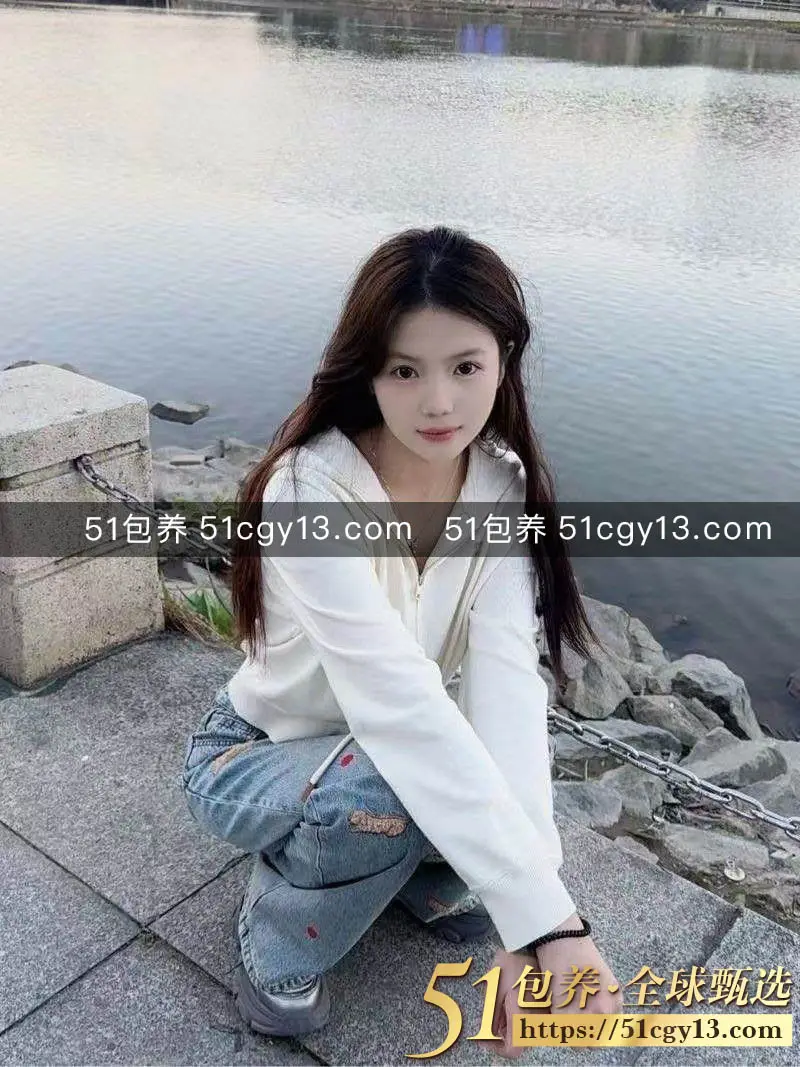 51包养 高端外围 | WSH041112 上海学生 100%处女包落红 质量保真 假一赔十 图3
