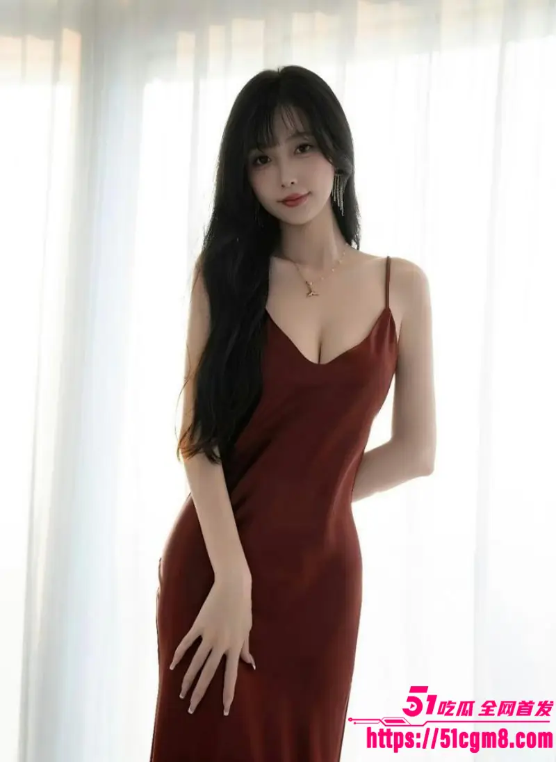 秀人网头牌女神 林星阑 与摄影师口交性爱 性感蜂腰圆润蜜桃臀 处处散发勾魂淫香! 图3