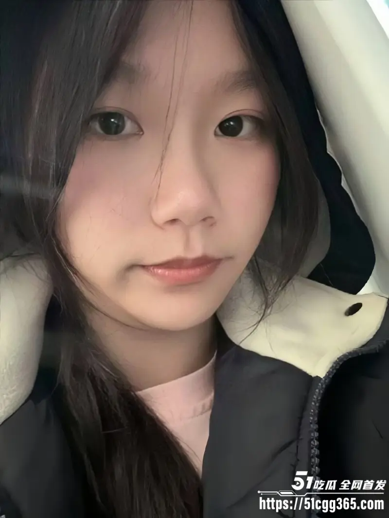 东莞理工学院学生 李慧佳 因修手机被爆出大量不雅图片跟视频 清纯外表下淫荡母狗本性！ 图2