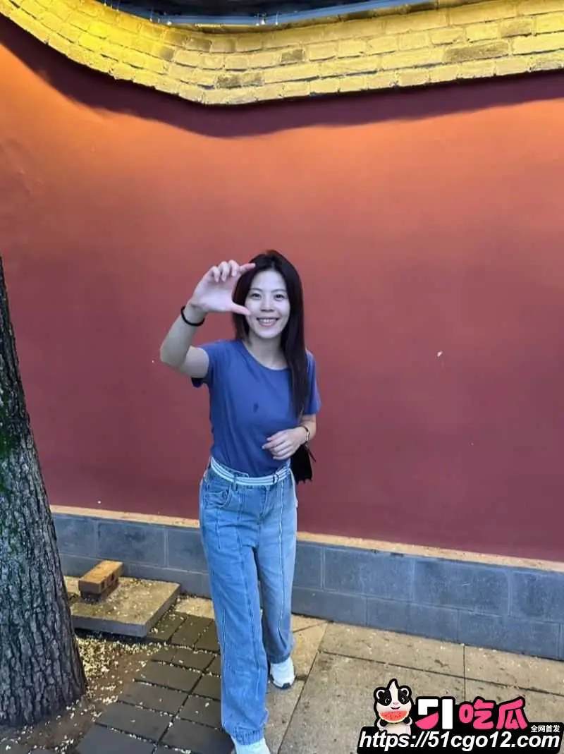 保险女销冠 王婷 与已婚客户7年婚外情 180次开房记录收礼350万 妻子曝光约炮视频！ 图2