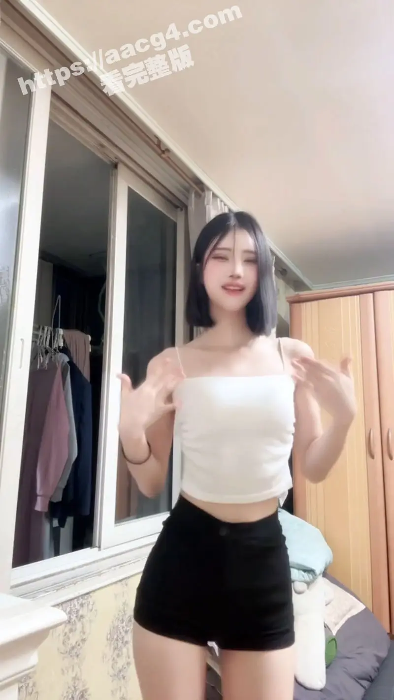万人求的韩国清纯女神自慰视频流出 双穴道具大潮喷 被操到全身高潮痉挛不忘对镜头比耶 淫荡到骨子里 图3