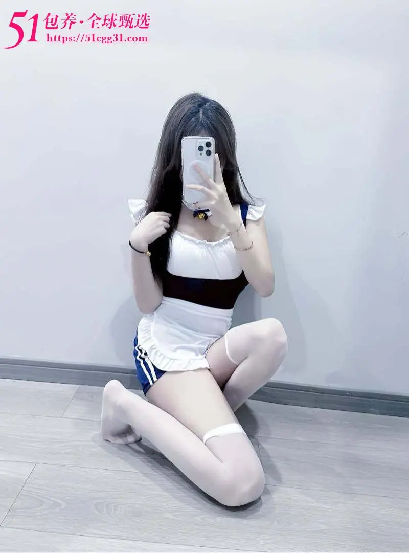 51包养 高端外围 | W3WH12603 武汉白月光级素人兼职 皮肤雪白 敏感水多 自带制服诱惑 质量保真 假一罚十 图3